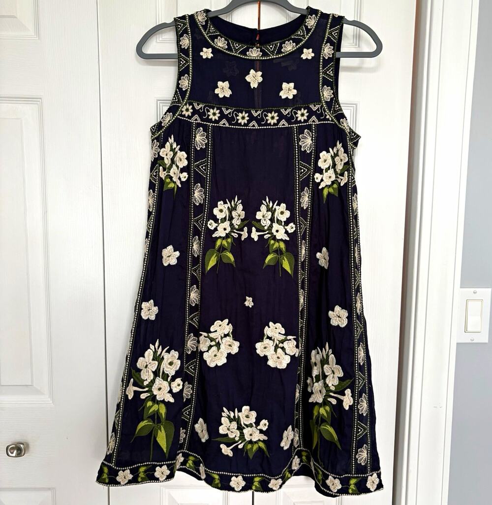 Anthropologie Maeve Rosa Embroidered Swing Shift Dress Navy Floral Cotton US 2
